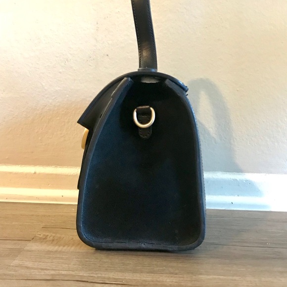 SOLD❌ Mario Valentino Agnes Leather Crossbody Bag - Picture 3 of 8